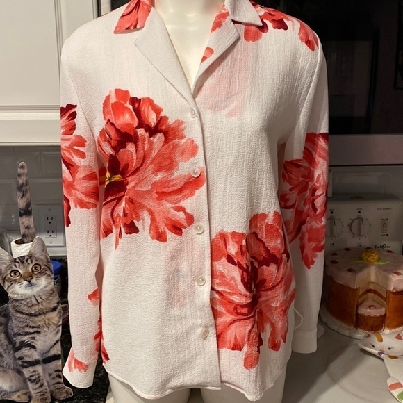 D womens Sag Harbor casual long sleeve stretch floral button top size 14. EUC - Picture 1 of 3
